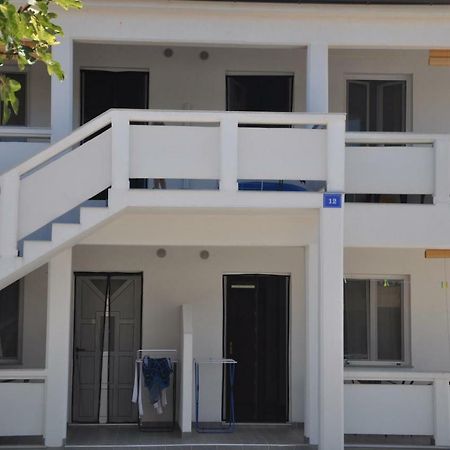 ויר Apartments Istuk מראה חיצוני תמונה