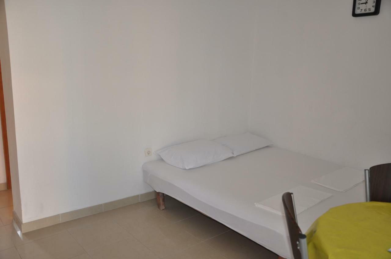 ויר Apartments Istuk מראה חיצוני תמונה